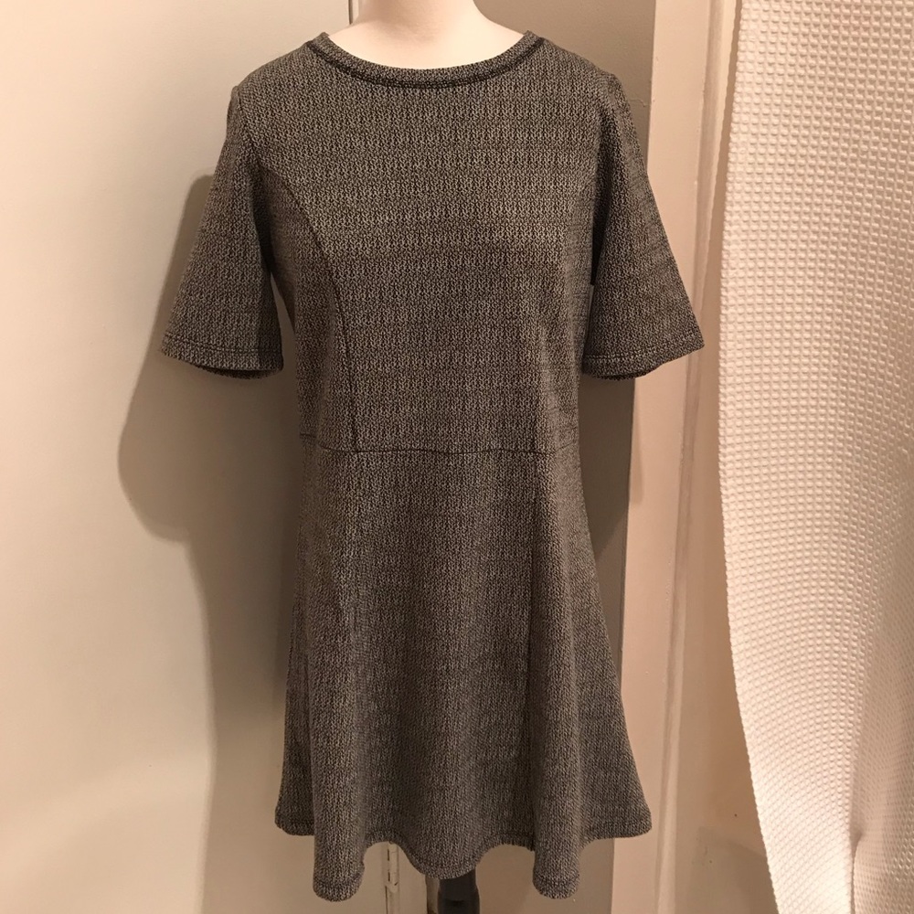 NWT DAHLIA DRESS SIZE 10